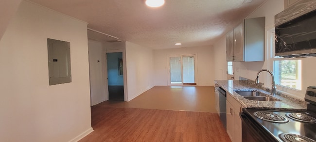 Photo - 315 St Mark St