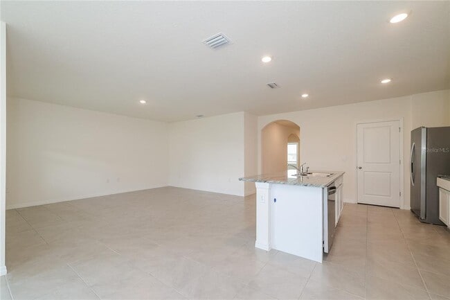 Photo - 15 Hickory Course Way