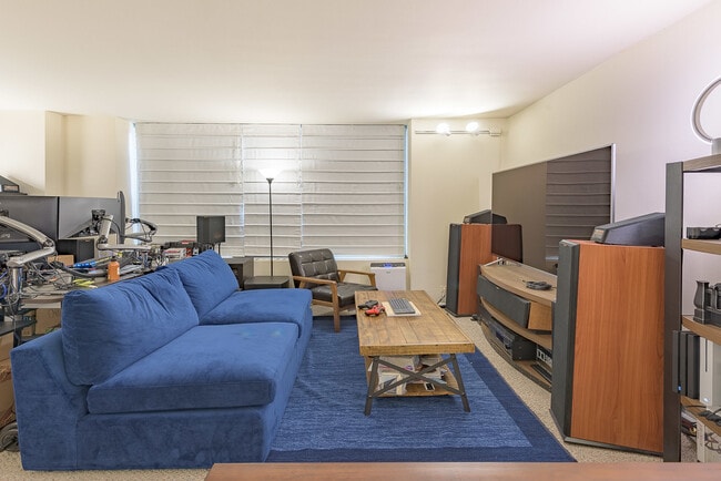 Photo - 777 N Michigan Ave Unit 2406