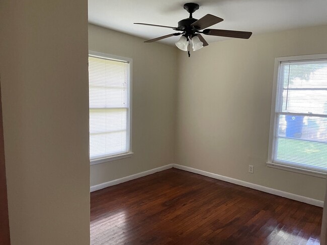 Photo - 1419 Tremont St