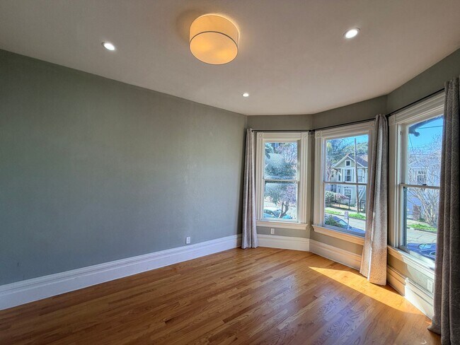 Photo - 1224-1226 Campbell St Unit 1226