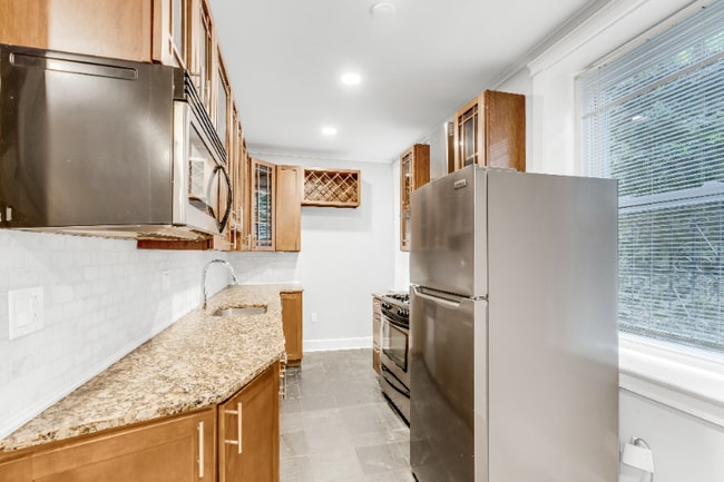 Photo - 6600 Lincoln Dr Apartment Unit A9