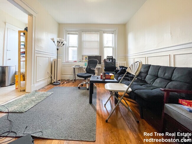 Building Photo - 240 Kelton St Unit 16 Rental