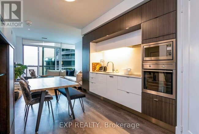 Photo - 1 Edgewater Dr Unit 613