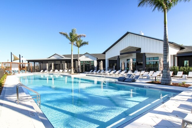 Canopy Resort-Style Pool - Canopy