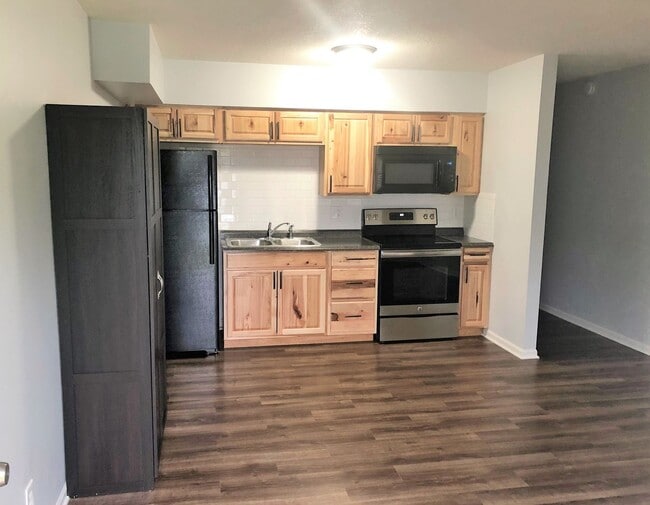 Photo - 536 Buttinger Pl Unit A