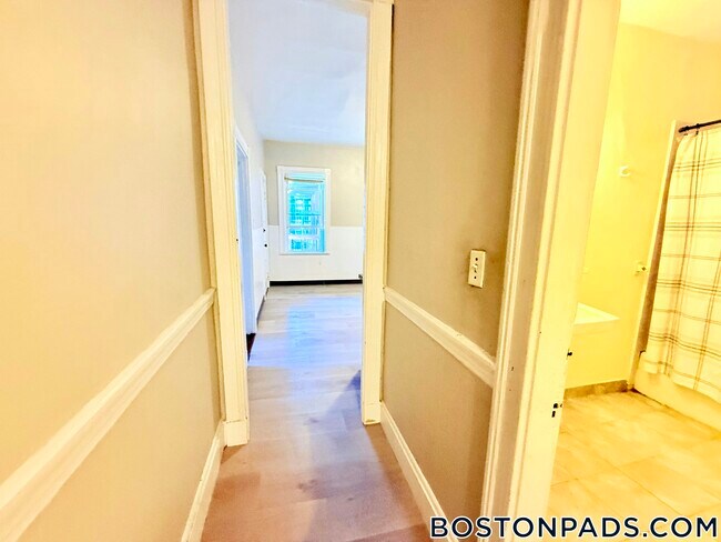 Photo - 348 Faneuil St Unit 2