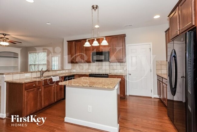 Photo - 17636 Harbor Walk Drive