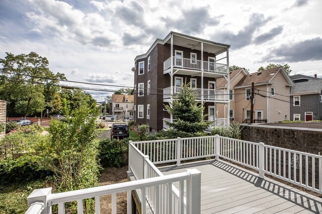 Photo - 843 Columbia Rd Unidad 1