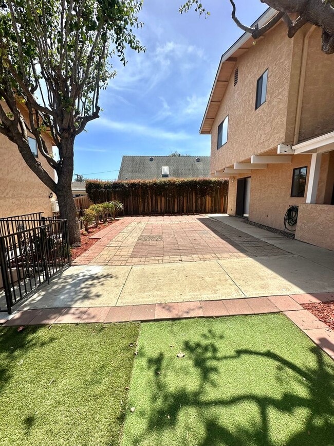 Photo - Haley Street Unit B