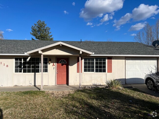 Building Photo - Comfortable & Convenient Duplex in Richland Rental