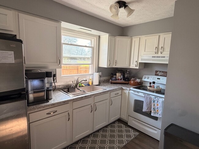 Photo - 211 Centennial Ave Unit #211