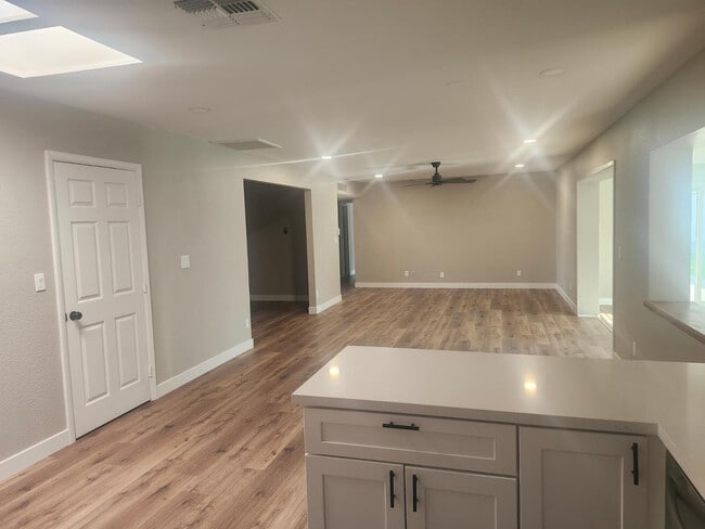 Building Photo - 2267 E Caballero Cir