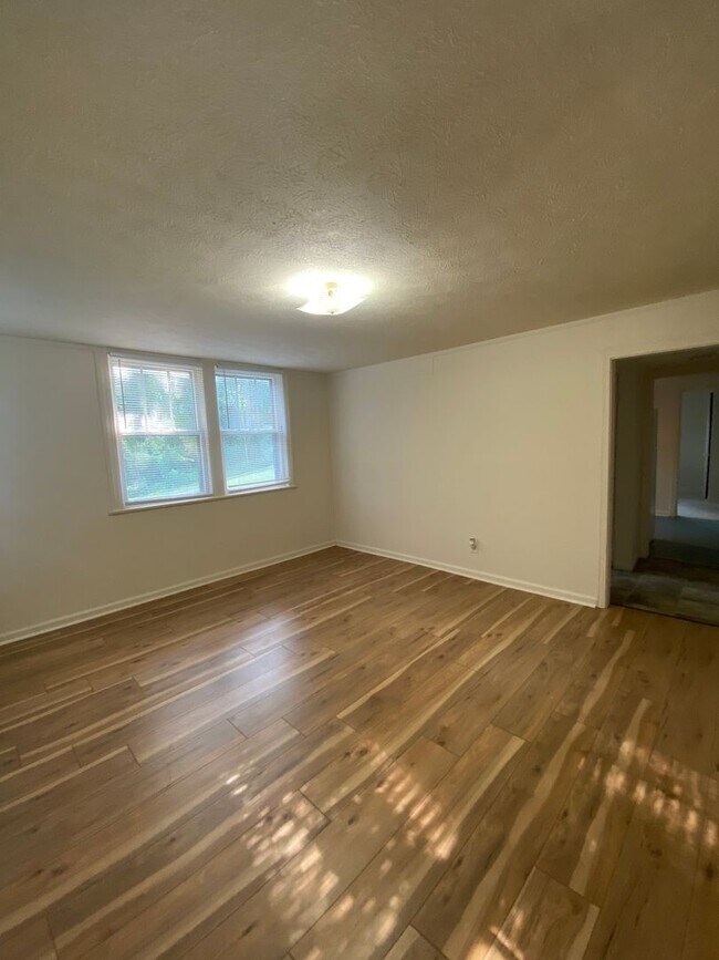 Photo - 619 Lapsley Ave