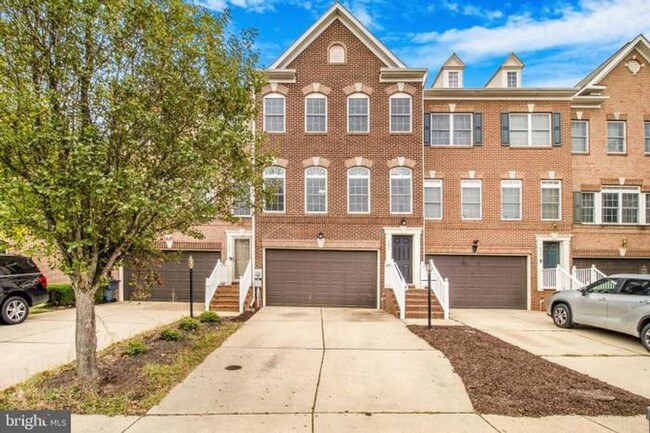 Charming 3BR, 2.5bath Townhome in Waldorf - Charming 3BR, 2.5bath Townhome in Waldorf