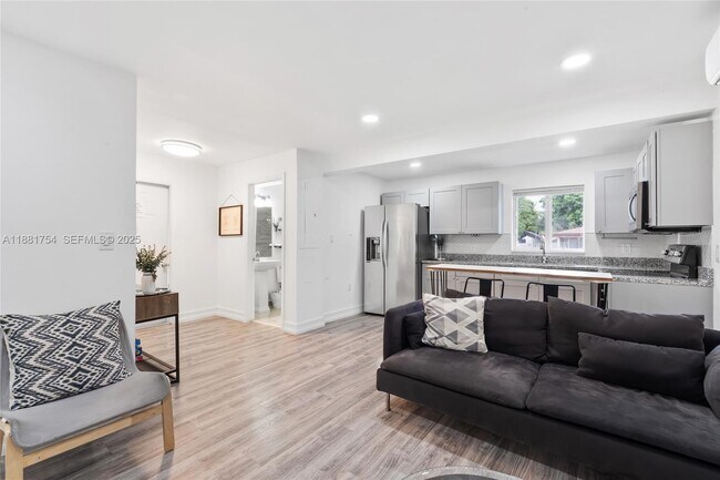 Photo - 1850 NW 92nd St Unit B