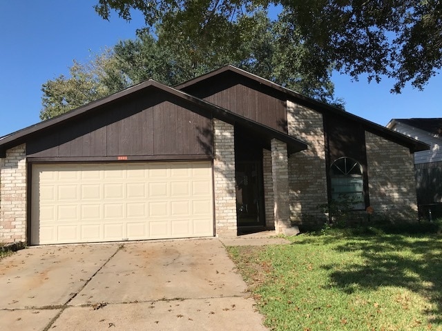 Home-Front - 2043 Goodwin Dr House