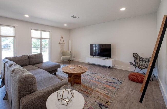 Photo - 122 Havana St