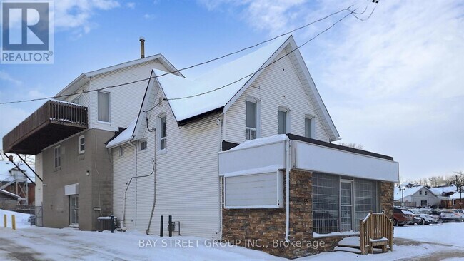 Photo - 66 Maple Ave