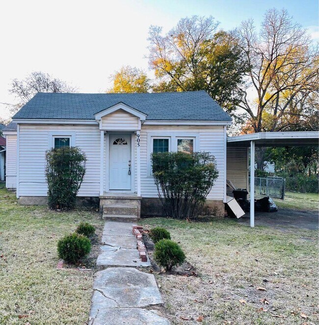 905 N 2nd Ave House House Rental in Durant, OK