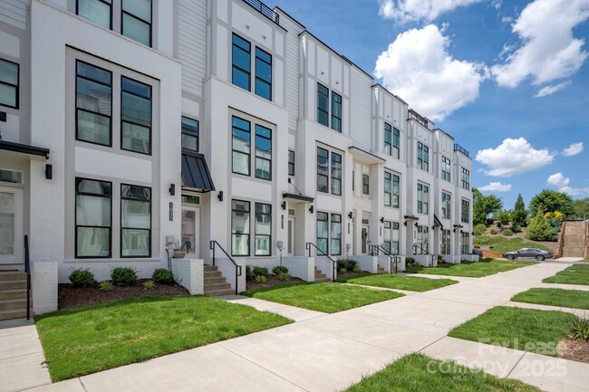 Photo - 1033 Wesley Terrace Ave