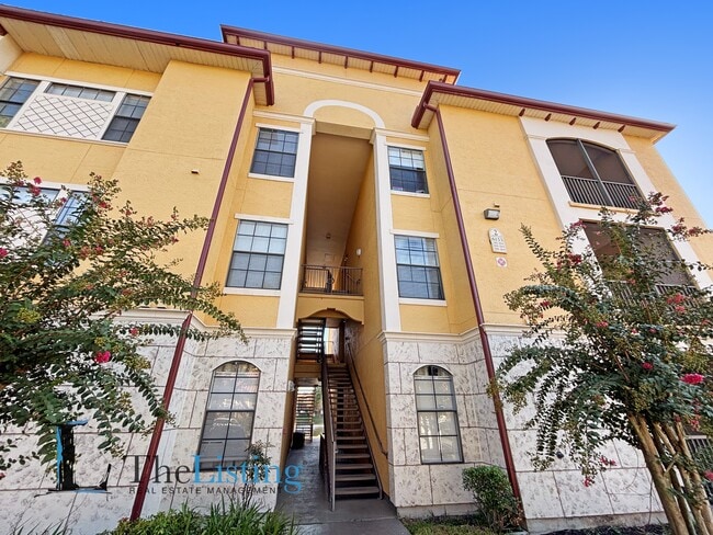 Building Photo - 6153 Metrowest Blvd Rental