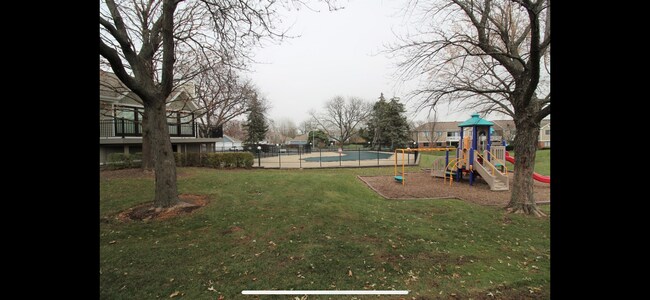 Photo - 403 Pinetree Ln Unit C2