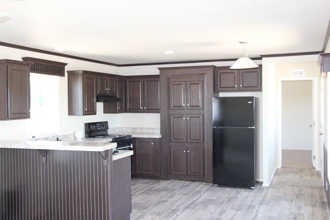 Photo - 495 W Riverton Rd