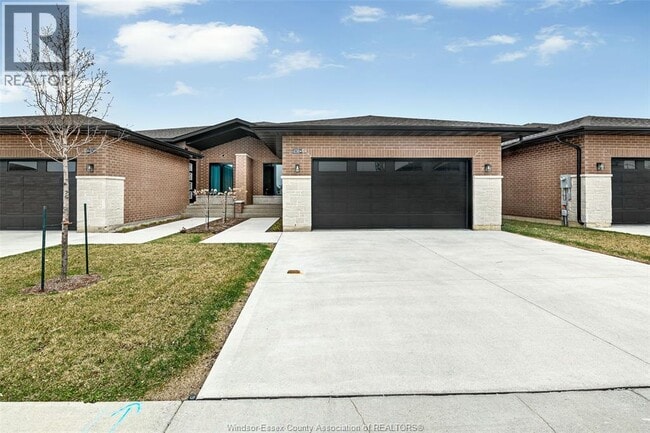 Photo - 658 Lily Mac Blvd.
