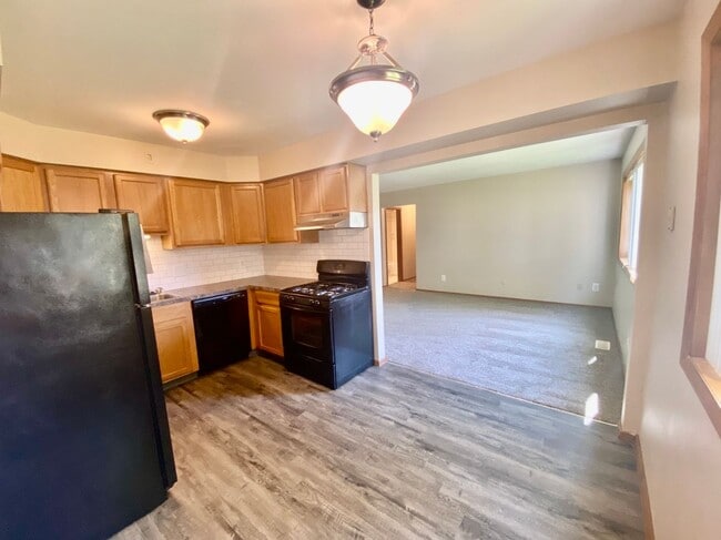 Photo - Upgraded 2 Bedroom/1.5 Bathroom Apartment! Unidad IVA25