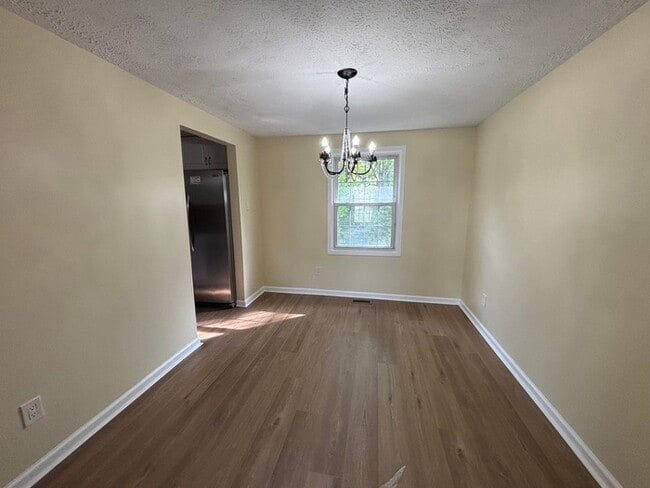 Photo - 3 bedrooms plus Den