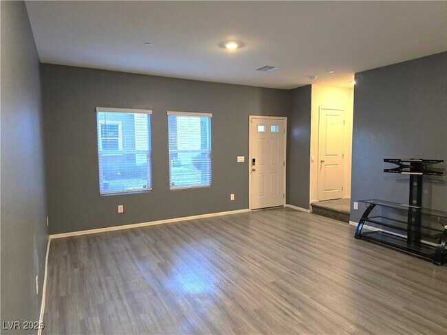 Photo - 487 Waterfall Cv Ct