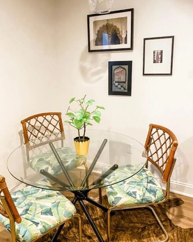 Photo - Midtown Retreat Unit 2 Unit Midtown Cozy Retreat