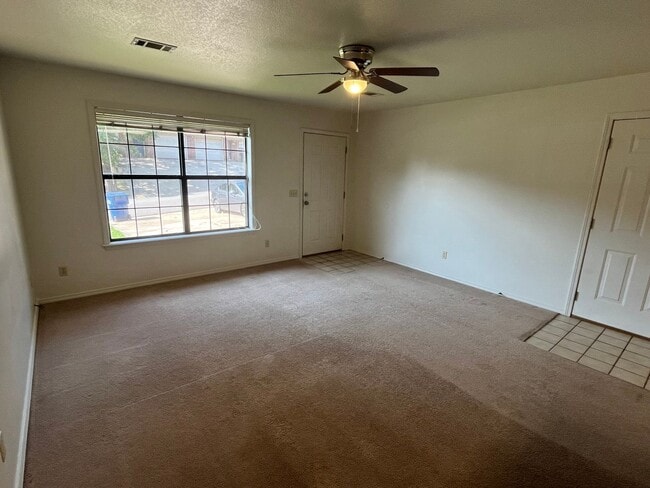 Photo - 308 W 16th Ct Unit A