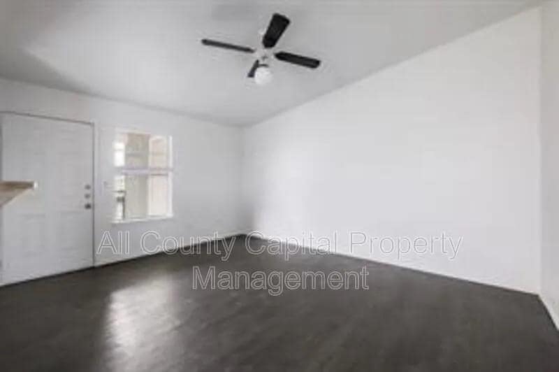 Photo - 8503 Colony Loop Dr