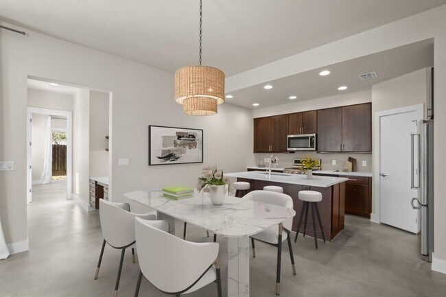 5404 Bennett Ave Unit A
