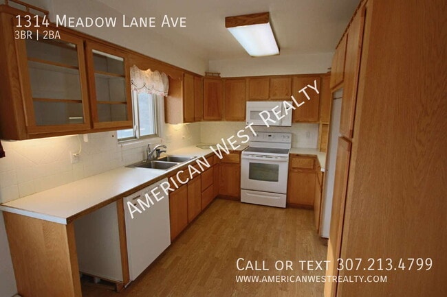 Photo - 1314 Meadow Ln Ave