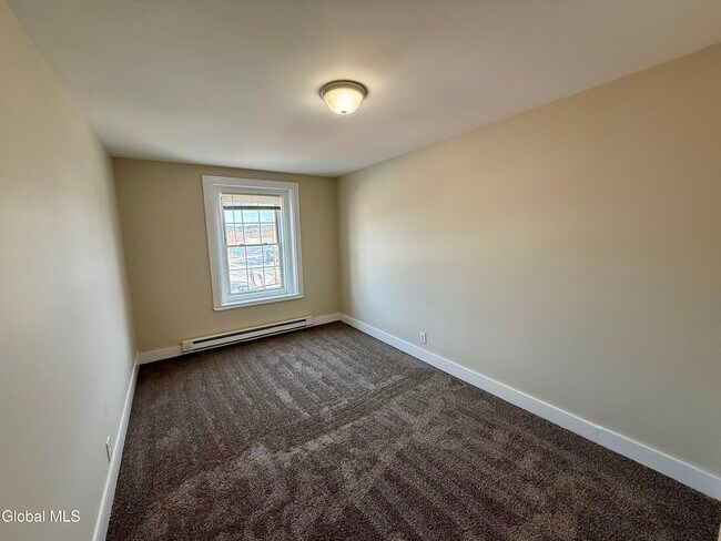 Photo - 751 Hudson Ave Unit 2