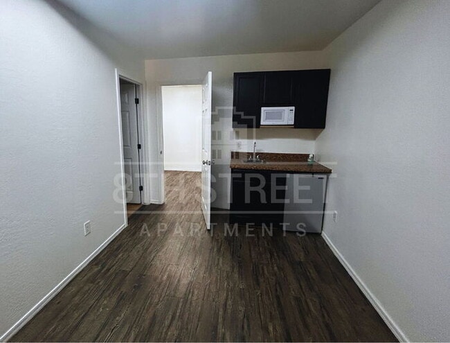 Photo - 3333 W 8th St Unit d d08