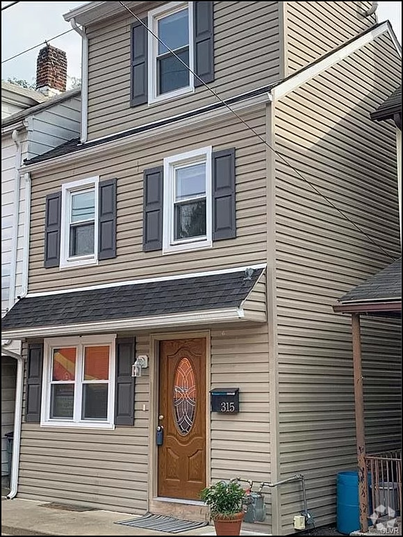 Building Photo - 315 Brodhead St Rental