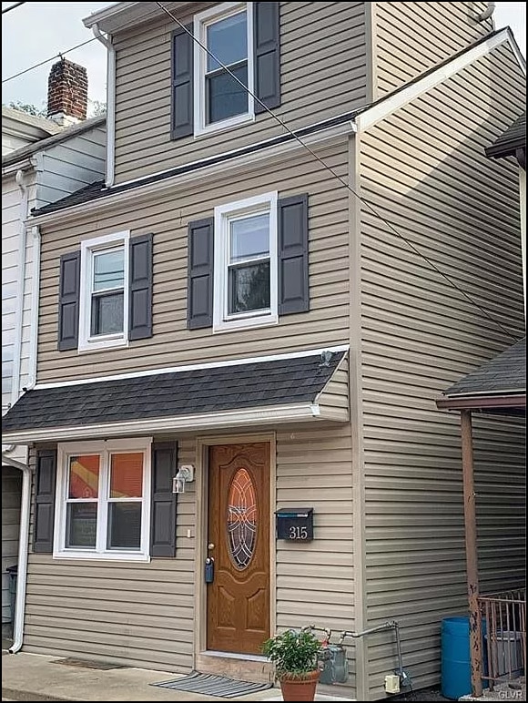 Photo - 315 Brodhead St Casa