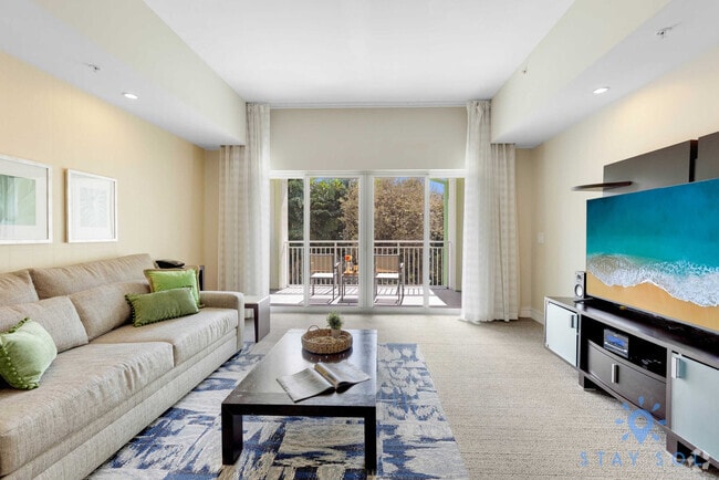 Building Photo - 5300 NW 87th Ave Unit ID1227553P Rental