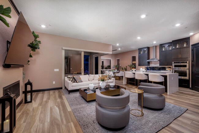 Photo - 33 Desert Juniper Ln