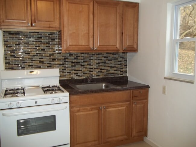 Kitchen - 416 Jacobson Dr Unit 416