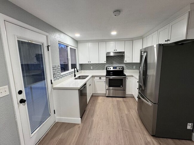 Photo - North End 4 bdrm Beautiful Home with Amazing Master closet!!