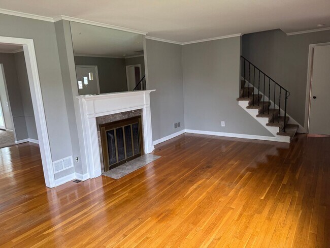 Photo - 3 Bedroom 1.5 bathroom Single Family Home, Upper Arlington Schools