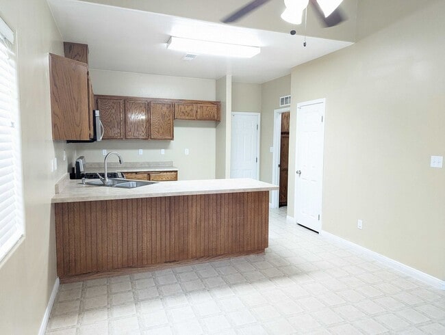 Photo - Comfortable Home in East Bakersfield