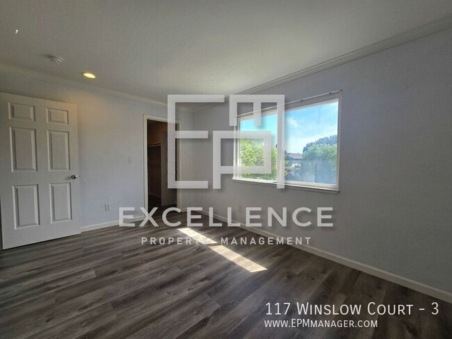 Photo - 117 Winslow Ct Unit 3