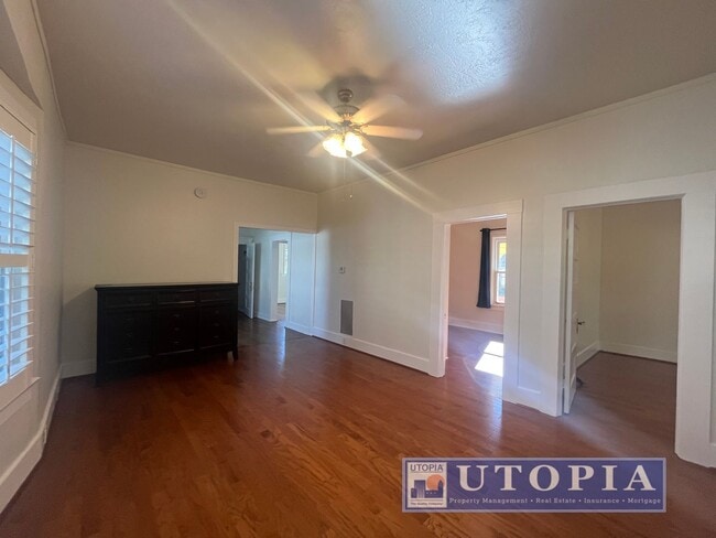 Photo - Charming Victorian Home with 3 bedrooms an...