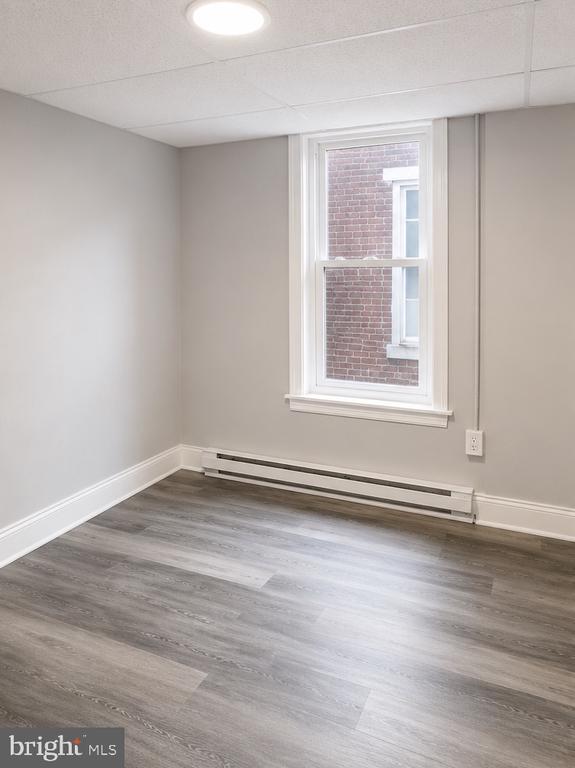 Photo - 227 N 8th St